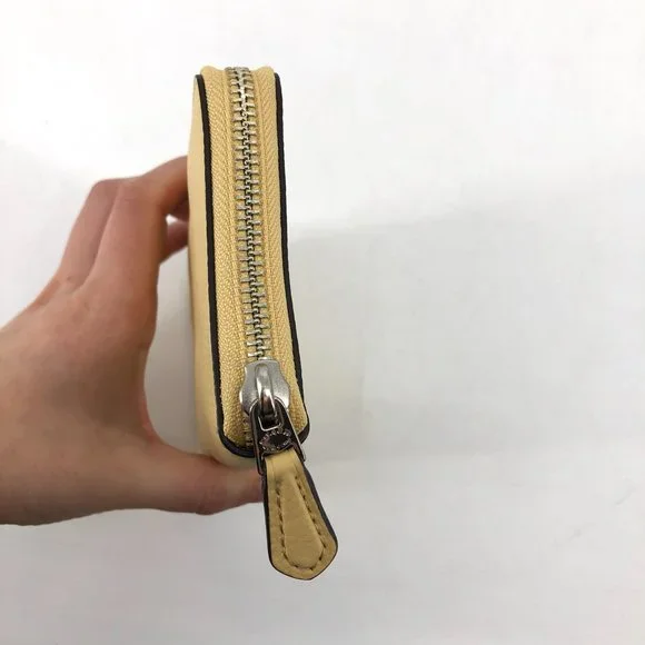 Coach Accordion zip crossgrain leather wallet Vanilla silver - Picture 13 of 16